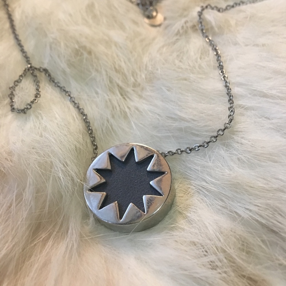 House of Harlow leather star pendant necklace